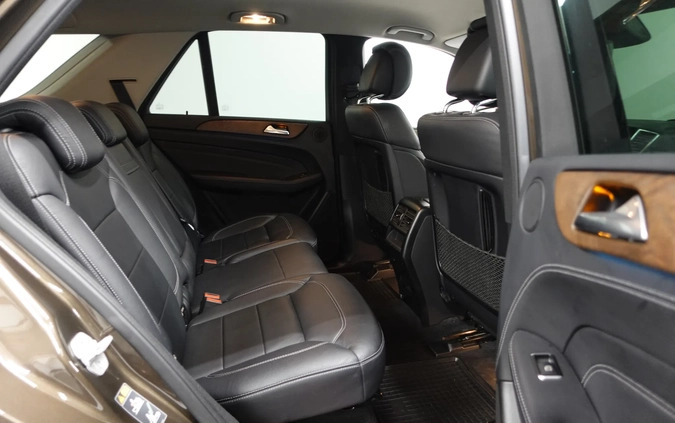 Mercedes-Benz ML cena 141900 przebieg: 152900, rok produkcji 2015 z Tychowo małe 781